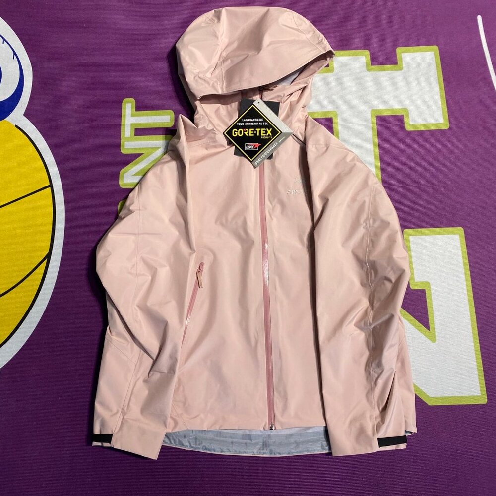 Arc'teryx Beta LT Hooded Hardshell Jacket, Size M